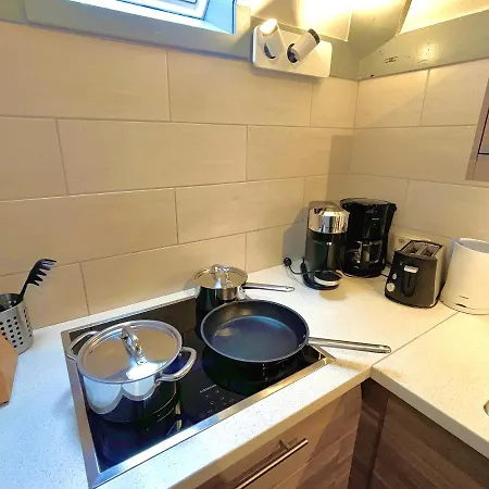 Entspannung In Der Mit Seeblick Und Sauna - Felix Von Mein-seepark